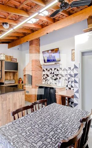 Casa à venda com 225m², 3 quartos e 2 vagasChurrasqueira
