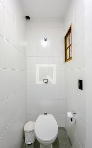 Casa à venda com 225m², 3 quartos e 2 vagasBanheiro de serviço