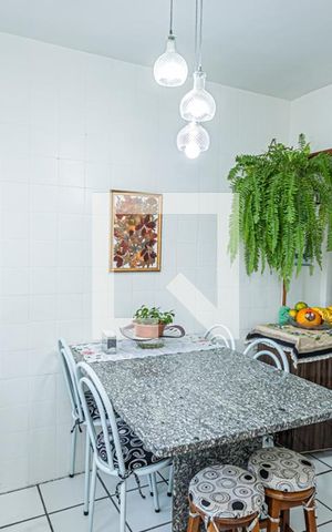 Apartamento à venda com 96m², 3 quartos e 1 vaga Apartamento à venda com 96m², 3 quartos e 1 vagaCozinha e copa