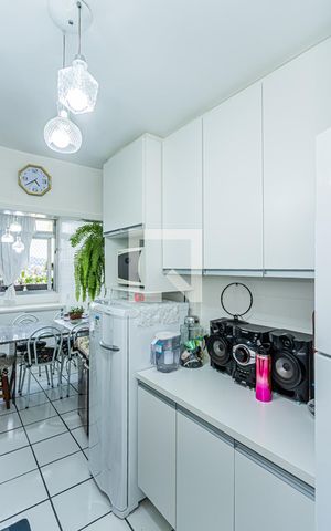 Apartamento à venda com 96m², 3 quartos e 1 vaga Apartamento à venda com 96m², 3 quartos e 1 vagaCozinha e copa