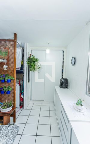 Apartamento à venda com 96m², 3 quartos e 1 vaga Apartamento à venda com 96m², 3 quartos e 1 vagaCozinha e copa