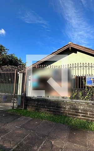 Casa à venda com 150m², 4 quartos e 3 vagasFachada