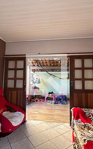 Casa à venda com 150m², 4 quartos e 3 vagasSala