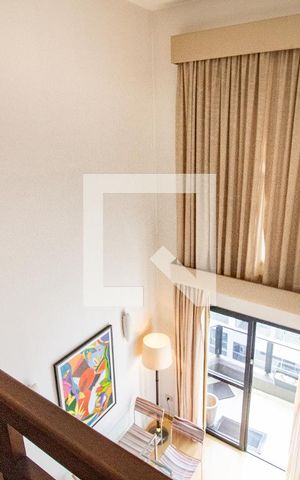 Studio para alugar com 52m², 1 quarto e 1 vaga Studio para alugar com 52m², 1 quarto e 1 vagaPiso superior- quarto -vista da sala