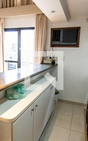 Studio para alugar com 52m², 1 quarto e 1 vaga Studio para alugar com 52m², 1 quarto e 1 vagaCozinha- bancada pia e armários