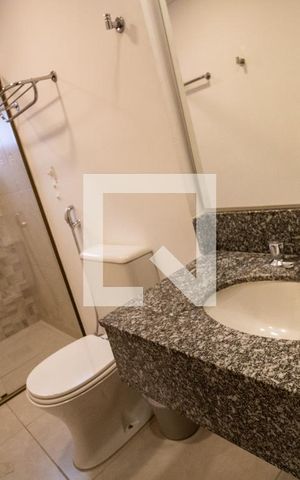 Studio para alugar com 52m², 1 quarto e 1 vaga Studio para alugar com 52m², 1 quarto e 1 vagaBanheiro