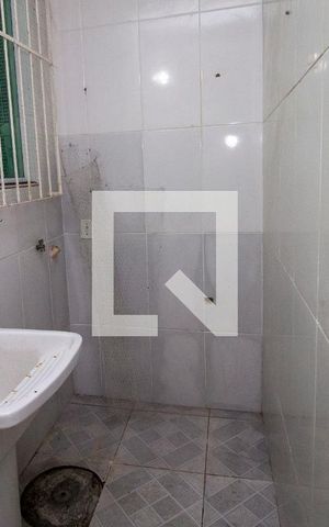 Casa à venda com 79m², 2 quartos e sem vaga Casa à venda com 79m², 2 quartos e sem vagaÁrea de Serviço