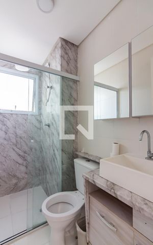 Apartamento à venda com 49m², 2 quartos e 1 vaga Apartamento à venda com 49m², 2 quartos e 1 vagaBanheiro