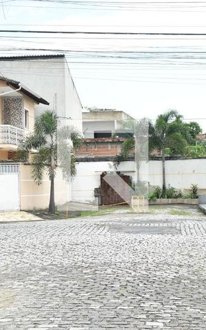 Casa de condomínio para alugar com 75m², 2 quartos e 1 vagaVista da Rua