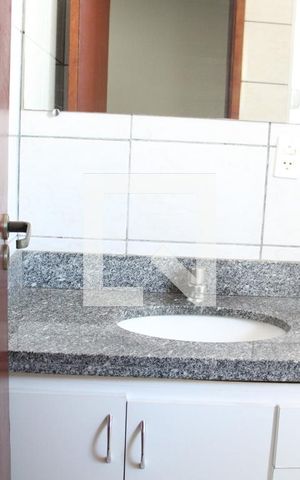 Apartamento para alugar com 52m², 2 quartos e 1 vagaBanheiro