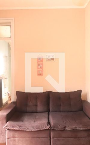 Casa à venda com 200m², 3 quartos e sem vaga Casa à venda com 200m², 3 quartos e sem vagaSala