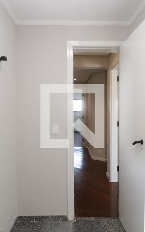 Apartamento à venda com 159m², 4 quartos e 3 vagasBanheiro da Suíte 1