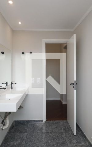 Apartamento à venda com 159m², 4 quartos e 3 vagasBanheiro da Suíte 3