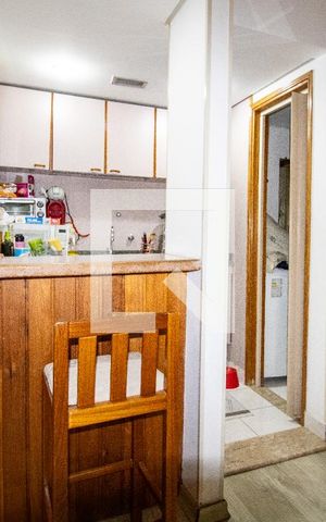 Studio à venda com 37m², 1 quarto e 1 vagaCozinha- balcão e cadeira
