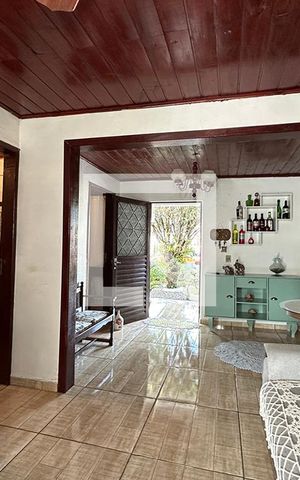 Casa à venda com 150m², 3 quartos e 2 vagasSala