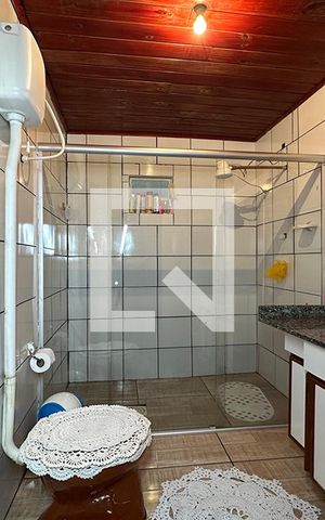 Casa à venda com 150m², 3 quartos e 2 vagasBanheiro
