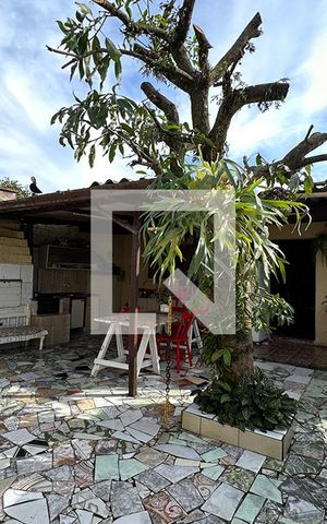Casa à venda com 150m², 3 quartos e 2 vagasÁrea Externa