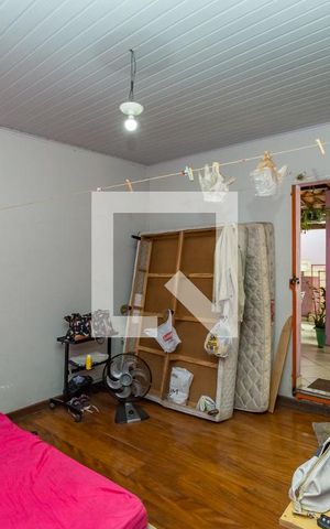 Casa à venda com 260m², 7 quartos e 4 vagas Casa à venda com 260m², 7 quartos e 4 vagasQuarto 2