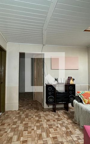 Casa à venda com 140m², 3 quartos e 2 vagasSala