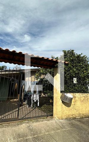 Casa à venda com 140m², 3 quartos e 2 vagasFachada