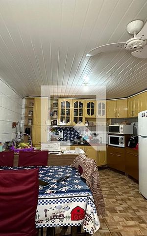 Casa à venda com 140m², 3 quartos e 2 vagasCozinha
