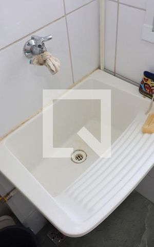 Apartamento à venda com 42m², 2 quartos e 1 vagaCozinha e Área de Serviço