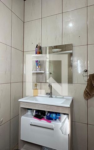 Casa à venda com 115m², 3 quartos e 2 vagasBanheiro