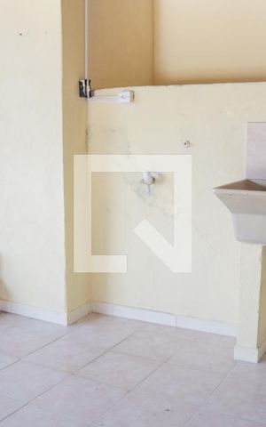 Casa para alugar com 180m², 3 quartos e 1 vaga Casa para alugar com 180m², 3 quartos e 1 vagaÁrea de Serviço