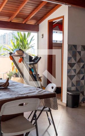 Apartamento à venda com 180m², 4 quartos e 2 vagasCozinha e Área de Serviço