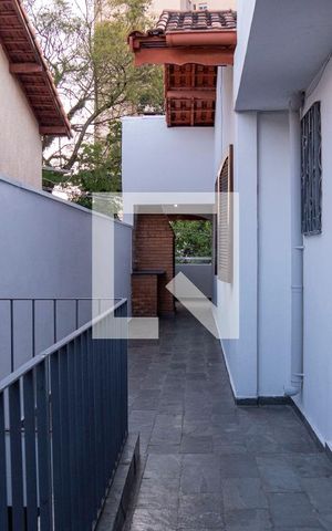 Casa à venda com 220m², 4 quartos e 2 vagasQuintal