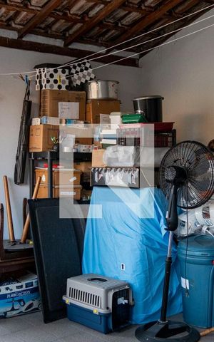 Casa à venda com 220m², 4 quartos e 2 vagasSalão