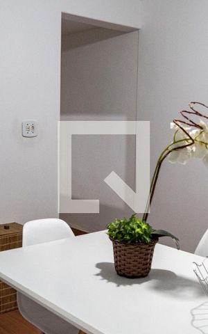 Casa à venda com 220m², 4 quartos e 2 vagasCopa