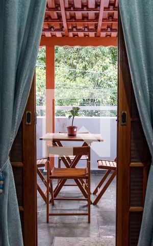 Casa à venda com 220m², 4 quartos e 2 vagasVaranda Do Quarto 1
