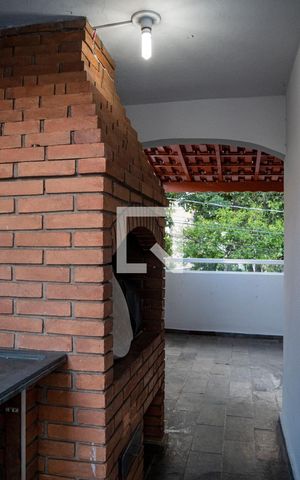 Casa à venda com 220m², 4 quartos e 2 vagasQuintal - Churrasqueira