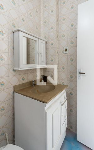 Apartamento à venda com 65m², 2 quartos e sem vagaBanheiro