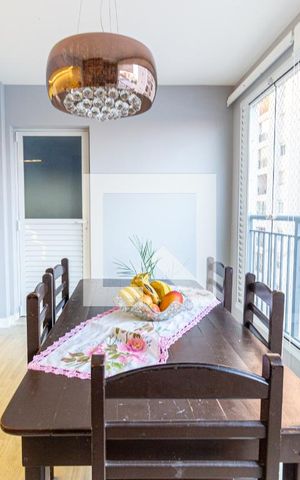 Apartamento à venda com 94m², 3 quartos e 2 vagas Apartamento à venda com 94m², 3 quartos e 2 vagasVaranda gourmet
