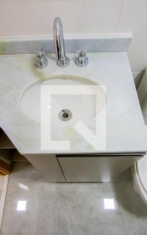 Apartamento para alugar com 59m², 2 quartos e 1 vagaBanheiro