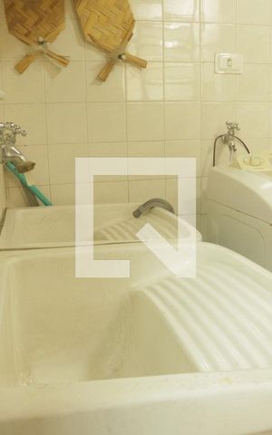 Casa à venda com 190m², 3 quartos e 2 vagasÁrea de Serviço
