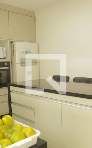 Casa à venda com 190m², 3 quartos e 2 vagasCozinha