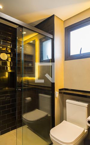 Apartamento à venda com 63m², 2 quartos e 1 vaga Apartamento à venda com 63m², 2 quartos e 1 vagaBanheiro da Suíte