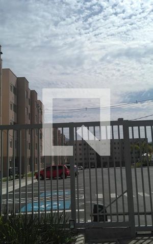 Apartamento para alugar com 42m², 2 quartos e 1 vaga Apartamento para alugar com 42m², 2 quartos e 1 vagaFachada