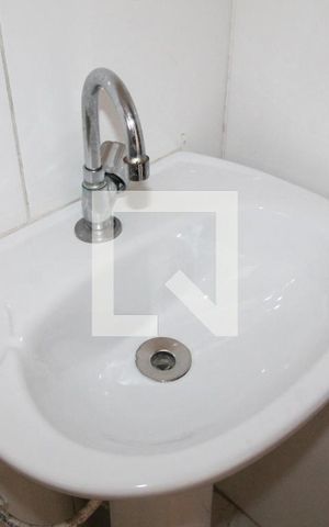 Casa de condomínio para alugar com 30m², 1 quarto e sem vagaBanheiro - pia