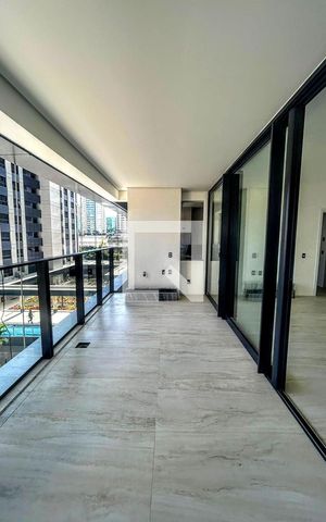 Apartamento à venda com 202m², 4 quartos e 3 vagasVaranda