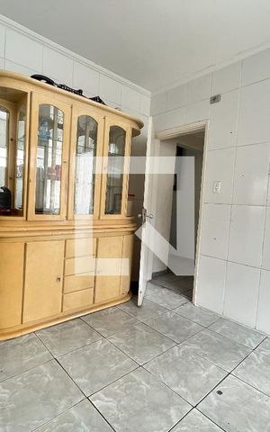 Casa à venda com 100m², 2 quartos e 2 vagas Casa à venda com 100m², 2 quartos e 2 vagasCozinha