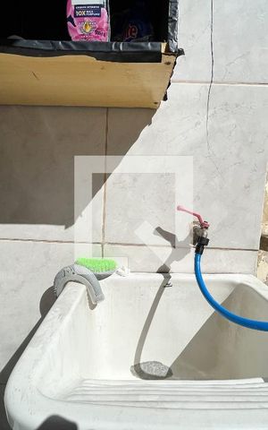 Casa à venda com 100m², 2 quartos e 2 vagas Casa à venda com 100m², 2 quartos e 2 vagasÁrea de Serviço