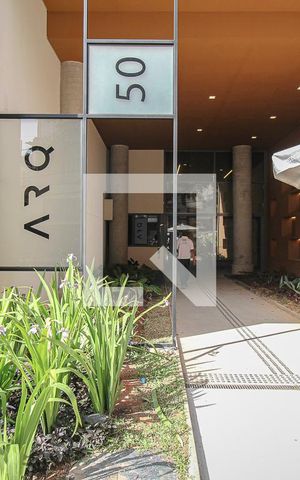 Studio à venda com 27m², 1 quarto e sem vaga Studio à venda com 27m², 1 quarto e sem vagaFachada e portaria