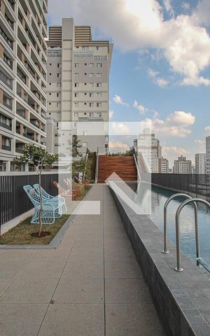 Studio à venda com 27m², 1 quarto e sem vaga Studio à venda com 27m², 1 quarto e sem vagaÁrea comum - Piscina