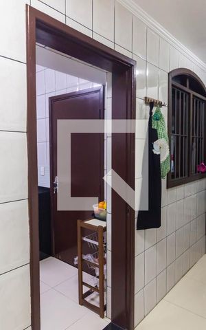 Casa à venda com 298m², 3 quartos e 2 vagas Casa à venda com 298m², 3 quartos e 2 vagasÁrea de Serviço