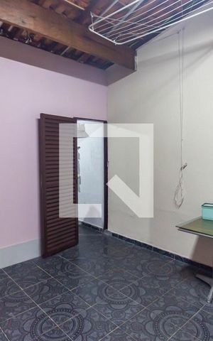 Casa à venda com 298m², 3 quartos e 2 vagas Casa à venda com 298m², 3 quartos e 2 vagasÁrea de Serviço