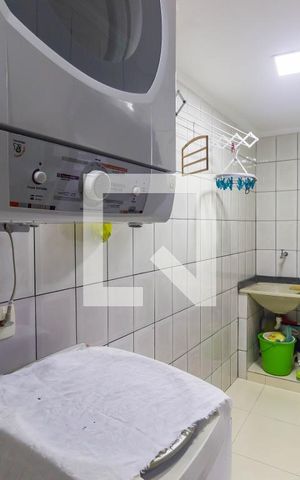 Casa à venda com 298m², 3 quartos e 2 vagas Casa à venda com 298m², 3 quartos e 2 vagasÁrea de Serviço